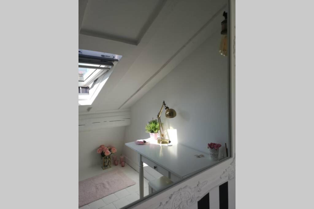 Le Boudoir Apartment ลียง ภายนอก รูปภาพ