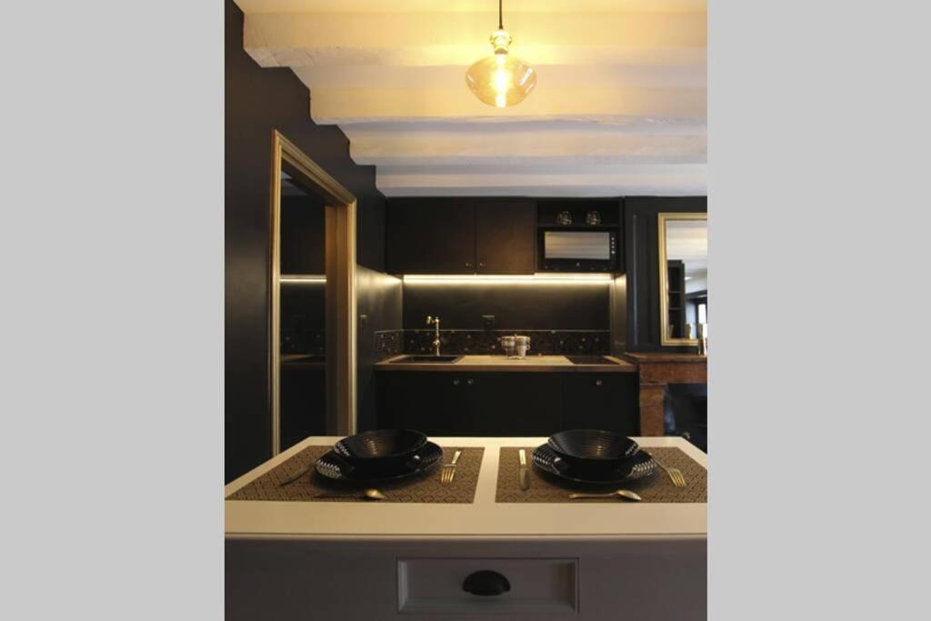Le Boudoir Apartment ลียง ภายนอก รูปภาพ